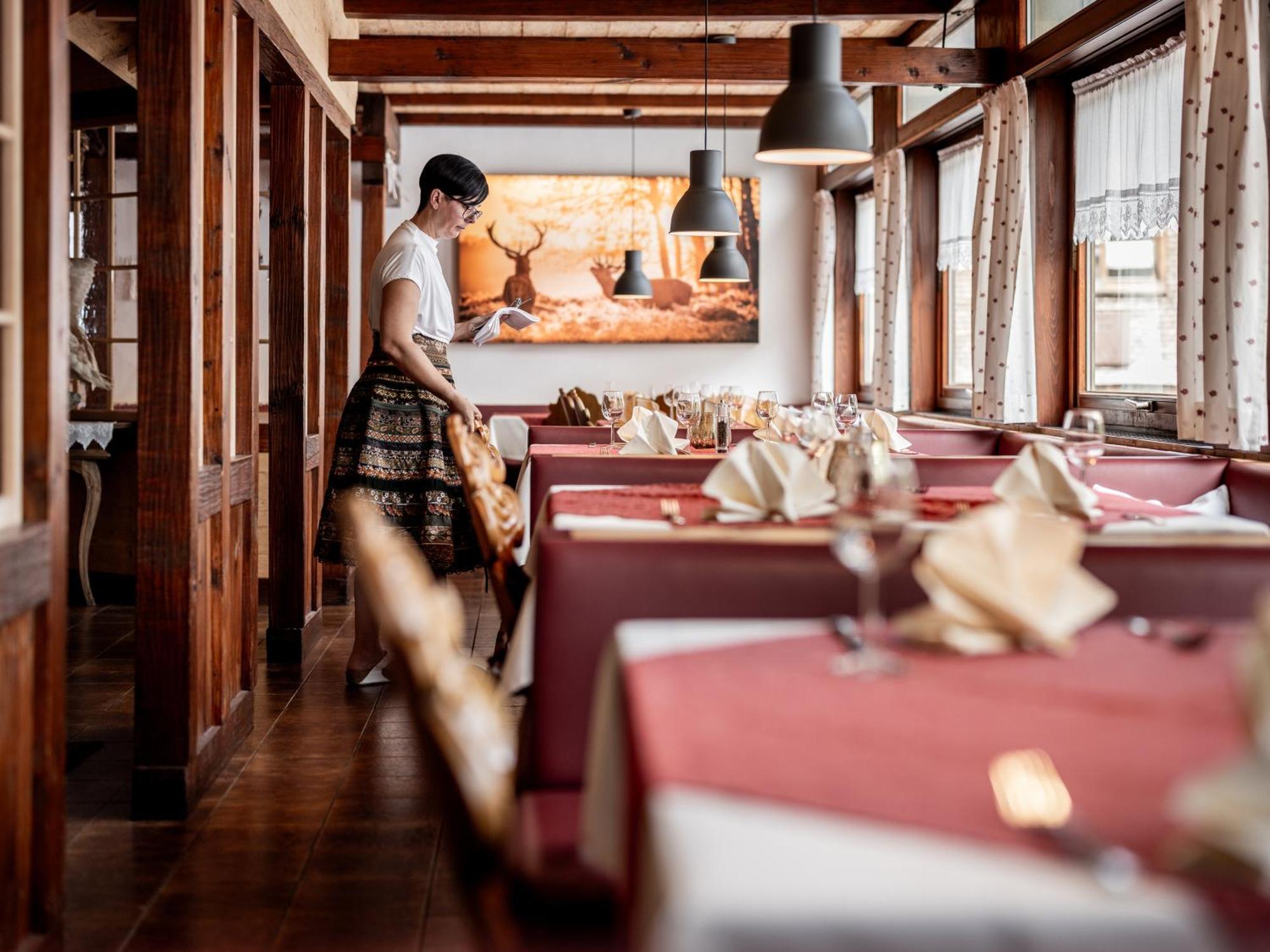 Hotel Engel Mellau Ngoại thất bức ảnh