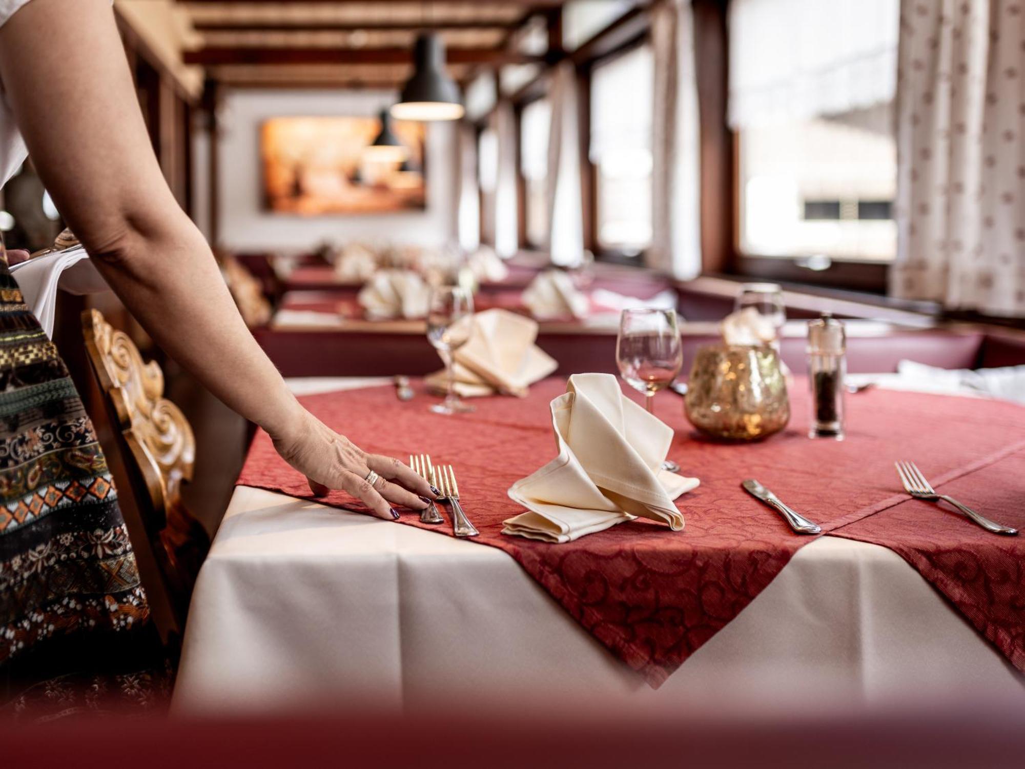 Hotel Engel Mellau Ngoại thất bức ảnh